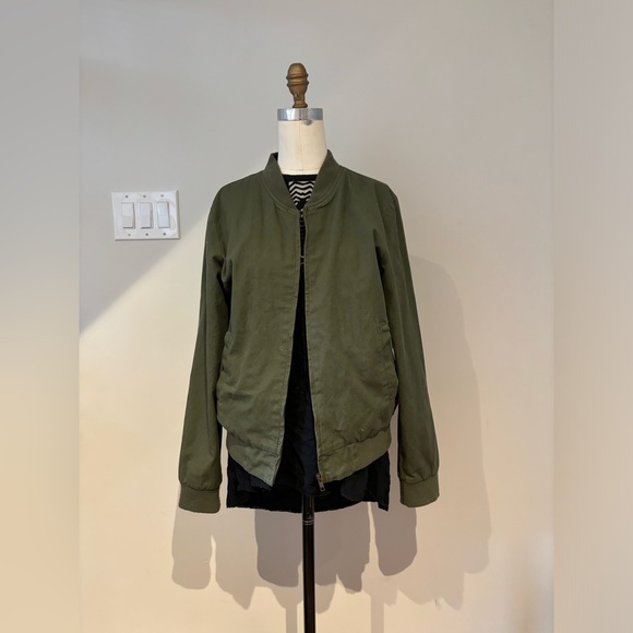 Brandy melville bomber jacket - Picture 1 of 2